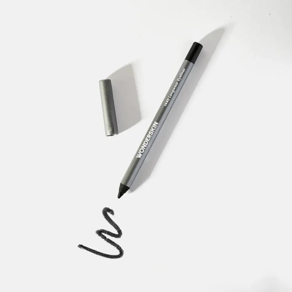 24-Hour Smudge-Proof Waterproof Eyeliner