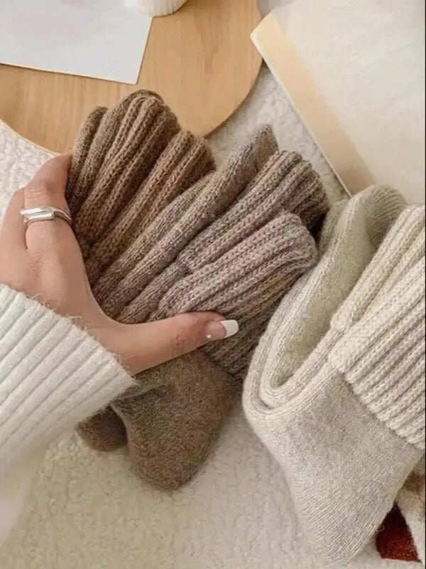 [BUY 1 GET 1 FREE] Warm Mid-Calf Socks for Fall & Winter
