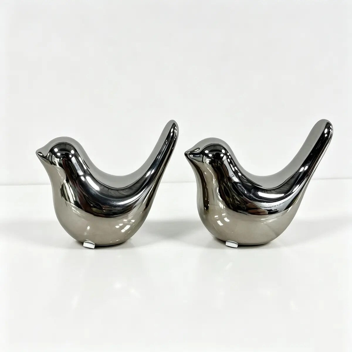 [BUY 1 GET 1 FREE] Bird-Shaped Rust-Resistant Toilet Bolt Covers