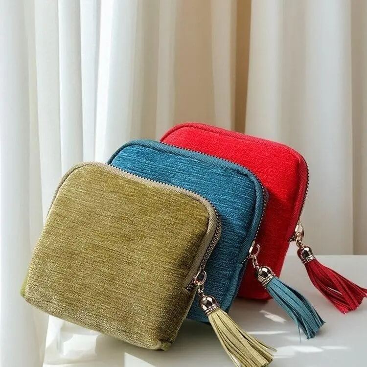 [BUY 1 GET 1 FREE] 5-Compartment Zipper Travel Jewelry Organizer