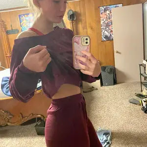 Source five-star review photo by e**a 🦄**🏼 · Burgundy, XS